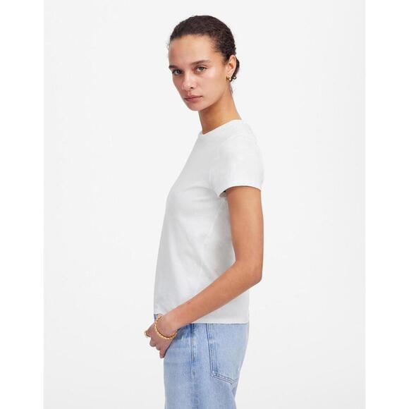 NWT Madewell Essential Slim Tee in Lightweight Cotton - MSRP $35 - Size Medium - Picture 4 of 4